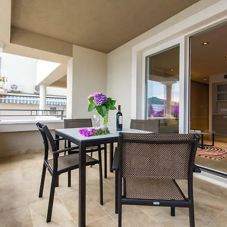 Villa Molunat Apartman Molunat